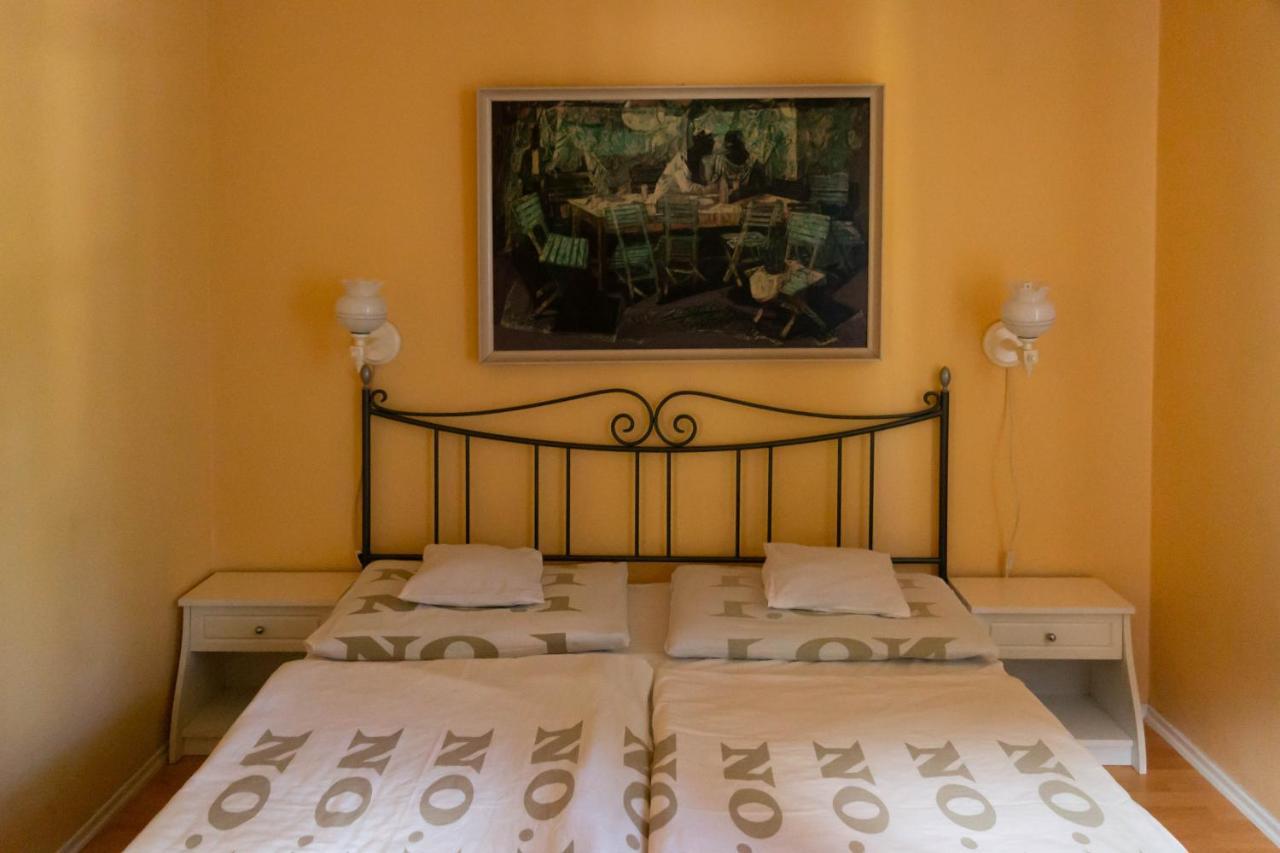 Zsolnay Apartman ชิโอฟก ภายนอก รูปภาพ