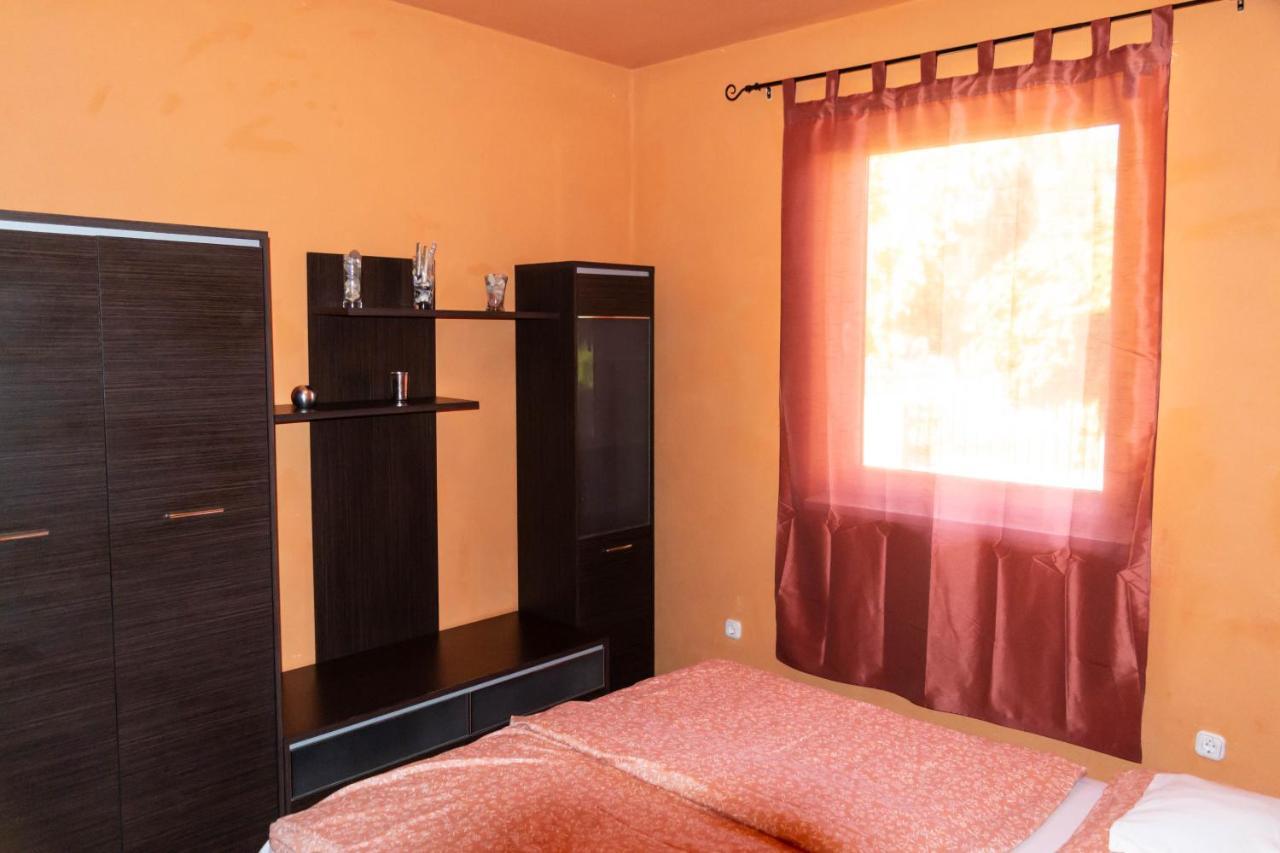 Zsolnay Apartman ชิโอฟก ภายนอก รูปภาพ
